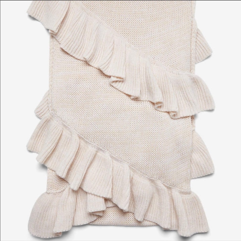EXPRESS BEIGE SCARF WITH RUFFLES